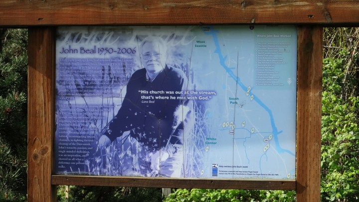 Kiosk near Hamm Creek, just south of Seattle